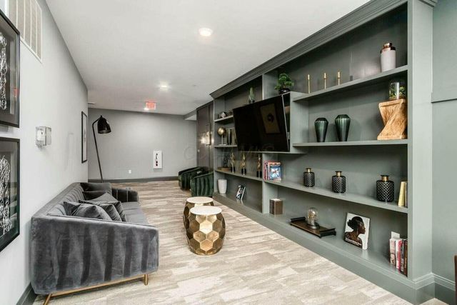 751 N 6th Street, 204, Columbus, OH 43215