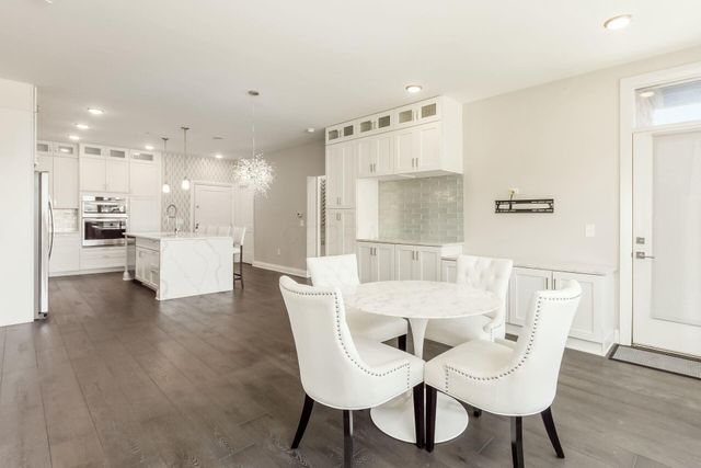 751 N 6th Street, 204, Columbus, OH 43215