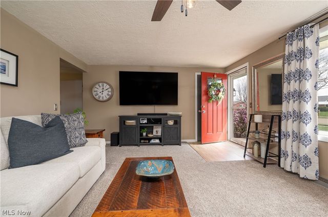 1126 3rd Street SW, New Philadelphia, OH 44663