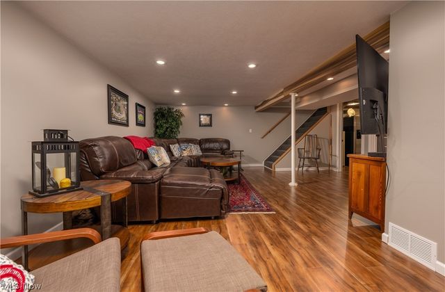 1126 3rd Street SW, New Philadelphia, OH 44663
