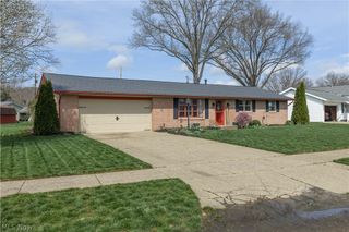 1126 3rd Street SW, New Philadelphia, OH 44663