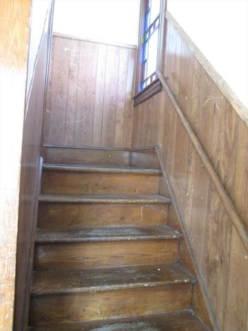 68-72 Mooreland St, Springfield, MA 01104