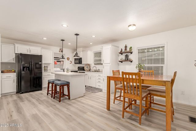 2000 S APACHE Road 252, Buckeye, AZ 85326