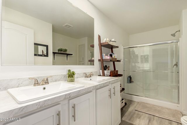 2000 S APACHE Road 252, Buckeye, AZ 85326