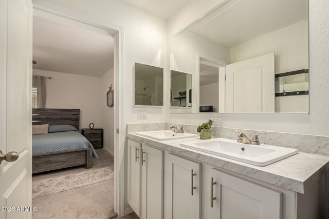 2000 S APACHE Road 252, Buckeye, AZ 85326