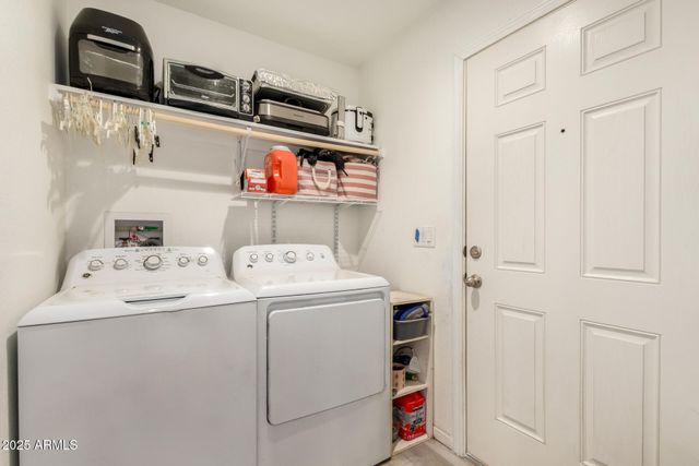 2000 S APACHE Road 252, Buckeye, AZ 85326