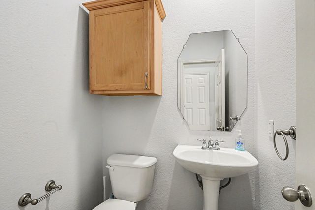 10800 Emerald Park Lane, Fort Worth, TX 76052