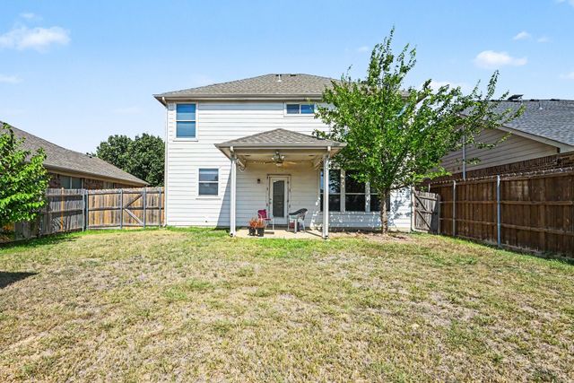 10800 Emerald Park Lane, Fort Worth, TX 76052