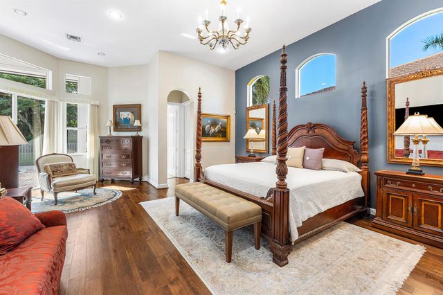 8850 Valhalla Drive, Delray Beach, FL 33446