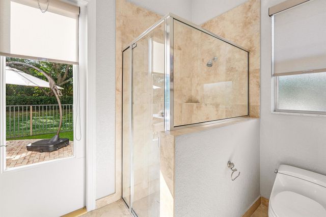 8850 Valhalla Drive, Delray Beach, FL 33446