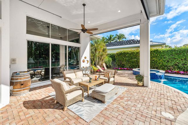 8850 Valhalla Drive, Delray Beach, FL 33446