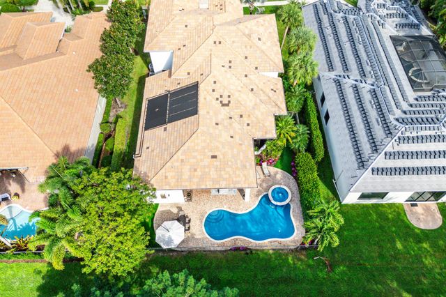 8850 Valhalla Drive, Delray Beach, FL 33446