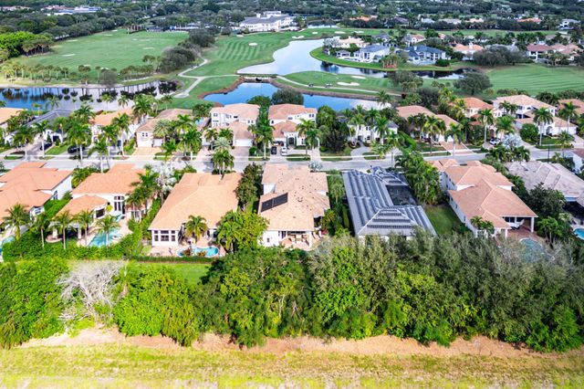 8850 Valhalla Drive, Delray Beach, FL 33446