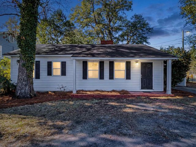 1220 3rd Ave., Kingstree, SC 29556