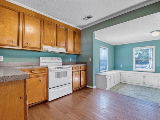 1220 3rd Ave., Kingstree, SC 29556