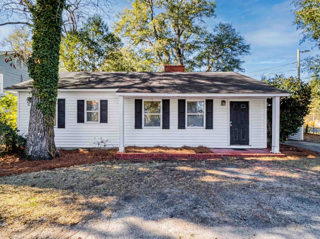 1220 3rd Ave., Kingstree, SC 29556
