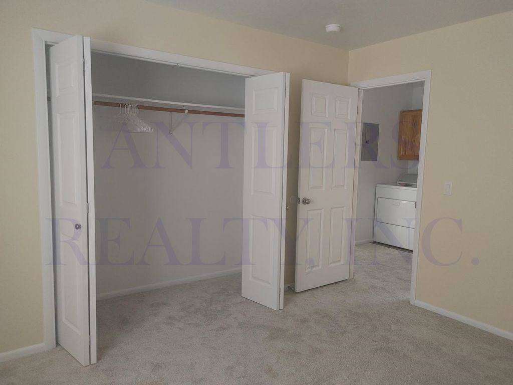 1102 Elm Ave, Cody, WY 82414 photo 8