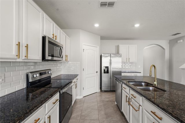 1711 SETTER AVENUE, St Cloud, FL 34771
