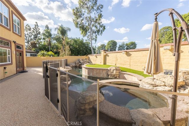 2605 Augusta, Tustin, CA 92782