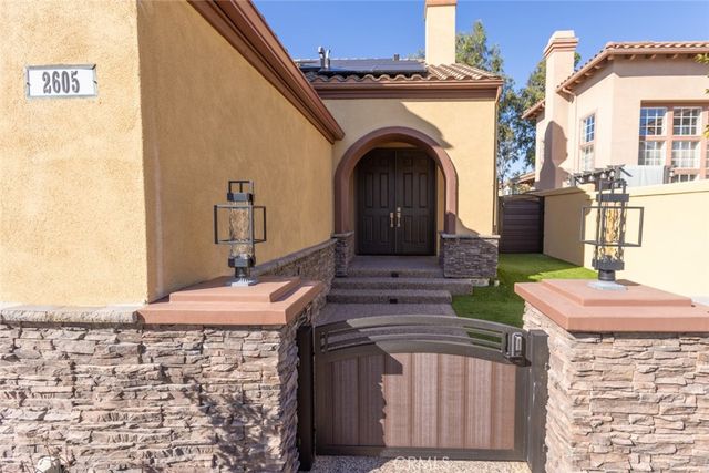 2605 Augusta, Tustin, CA 92782