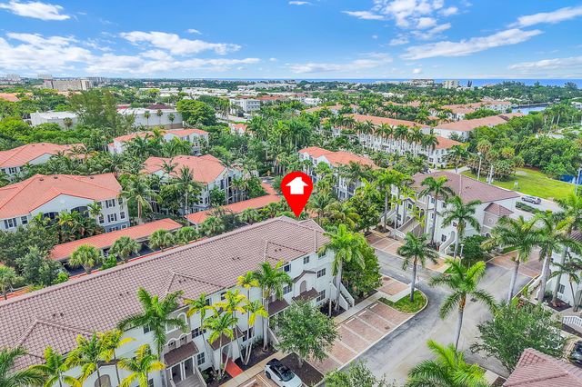 528 Bayfront Drive, Boynton Beach, FL 33435