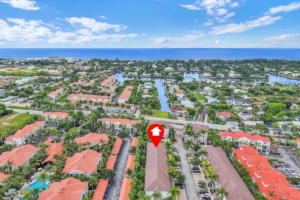 528 Bayfront Drive, Boynton Beach, FL 33435