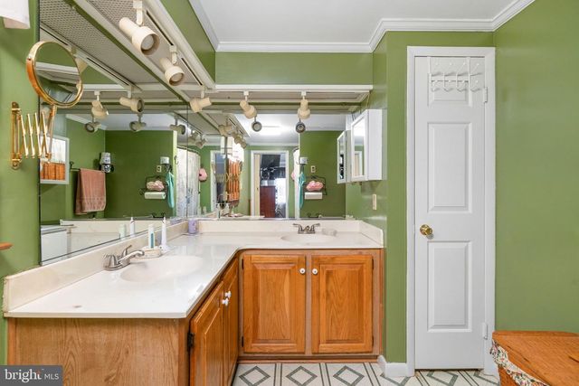 17250 STONEY KNOLL RD, King George, VA 22485