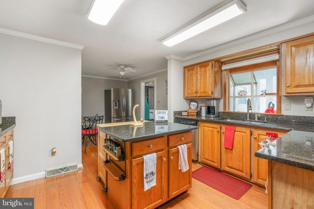 17250 STONEY KNOLL RD, King George, VA 22485