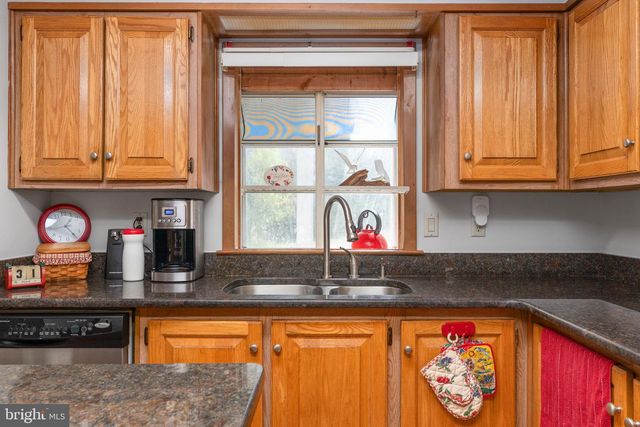 17250 STONEY KNOLL RD, King George, VA 22485