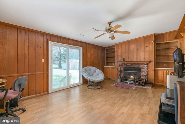 17250 STONEY KNOLL RD, King George, VA 22485