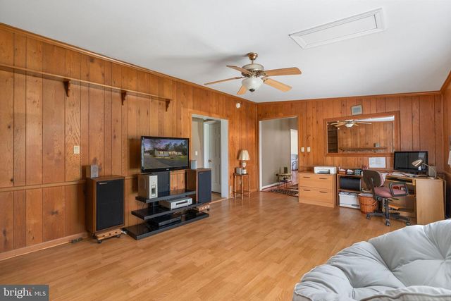 17250 STONEY KNOLL RD, King George, VA 22485