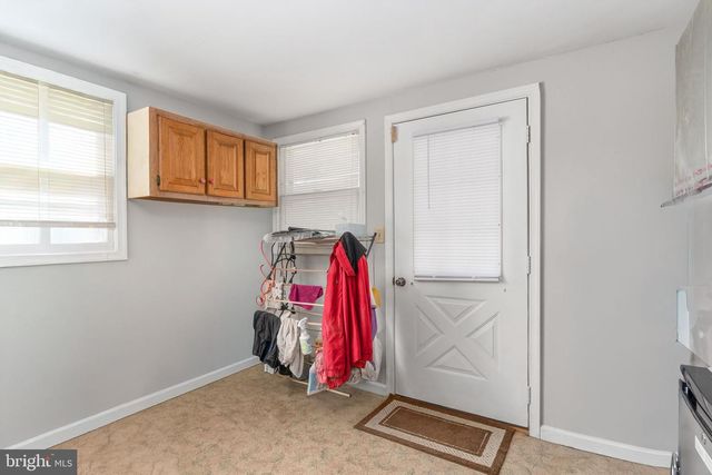 17250 STONEY KNOLL RD, King George, VA 22485
