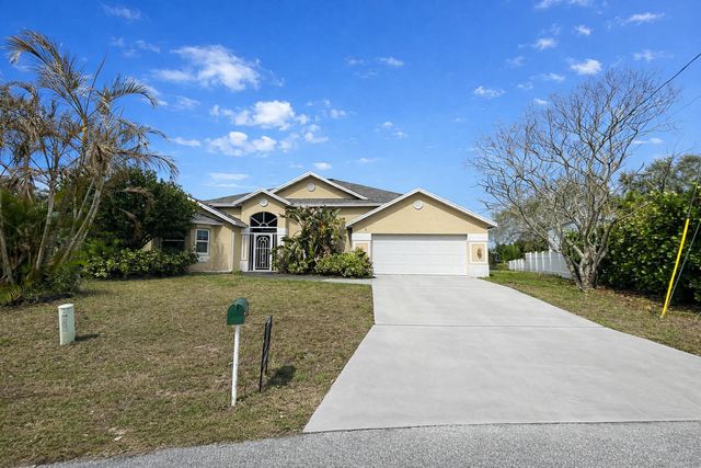 301 SW Buzby Court, Port St. Lucie, Port St Lucie, FL 34953