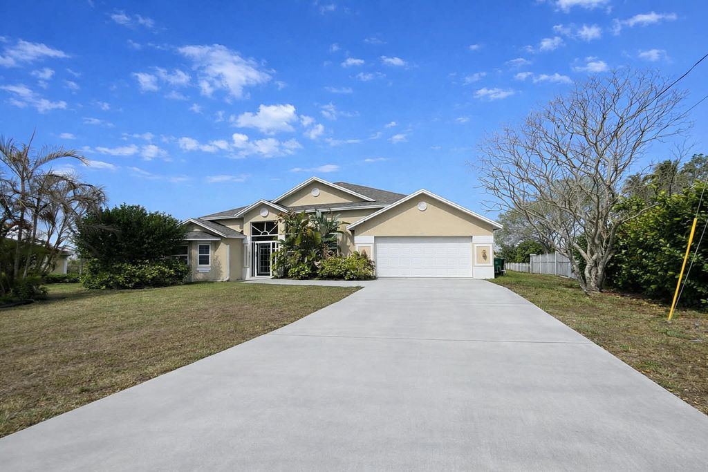 301 SW Buzby Court, Port St. Lucie, Port St Lucie, FL 34953