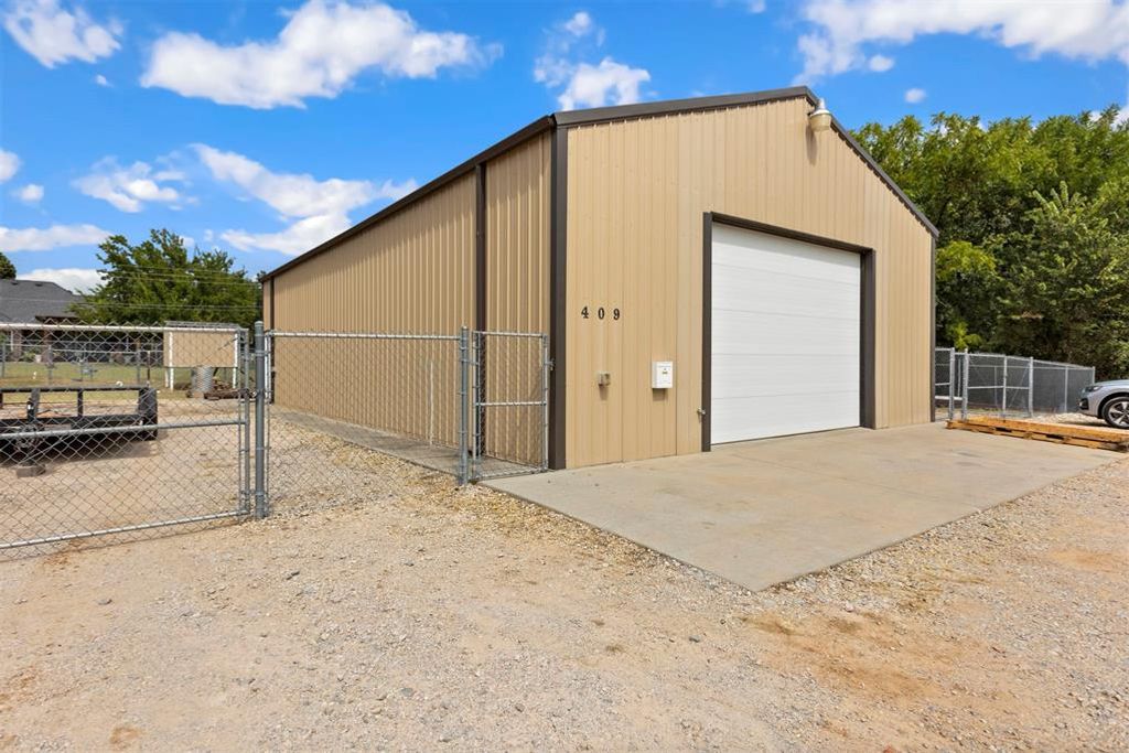 409 Sweetbough Street, Jones, OK 73049