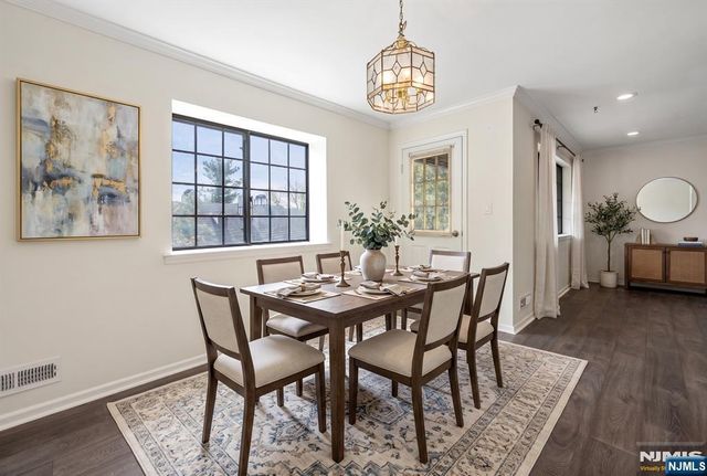 107 Mark Twain Way, Mahwah, NJ 07430