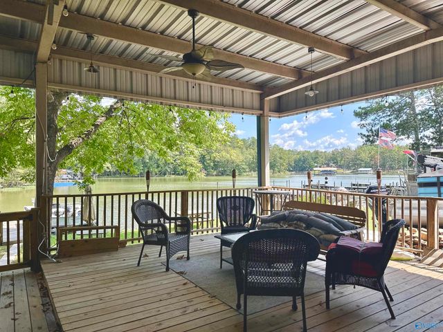 9 County Road 131, Cedar Bluff, AL 35959