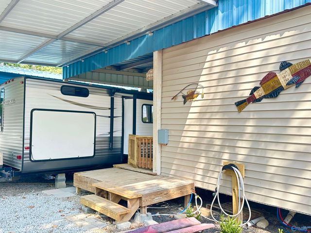 9 County Road 131, Cedar Bluff, AL 35959