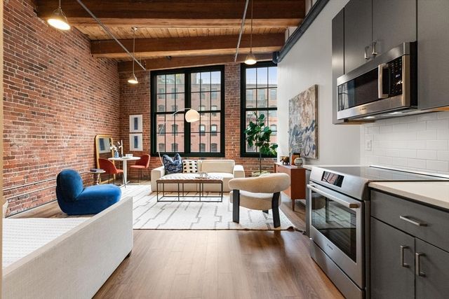 63 Melcher St. 301, Boston, MA 02210
