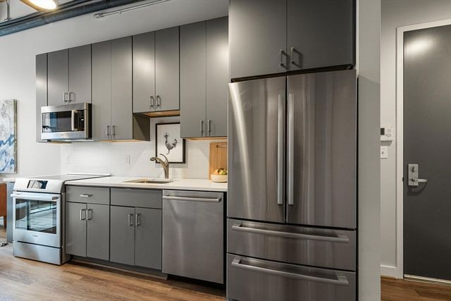 63 Melcher St. 301, Boston, MA 02210