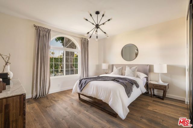 631 N Fuller Avenue, Los Angeles, CA 90036