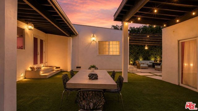 631 N Fuller Avenue, Los Angeles, CA 90036