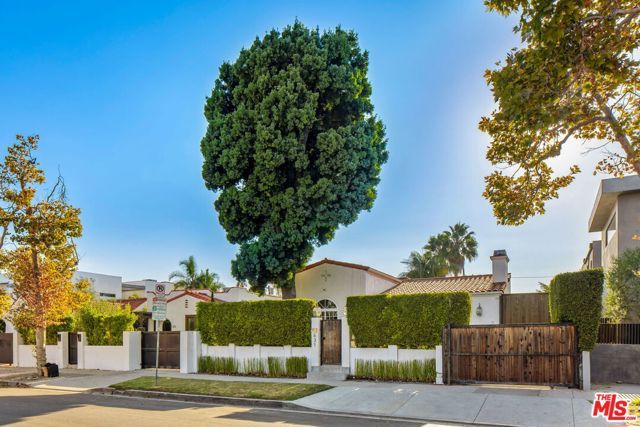 631 N Fuller Avenue, Los Angeles, CA 90036