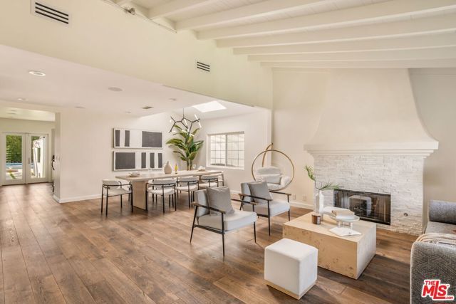 631 N Fuller Avenue, Los Angeles, CA 90036