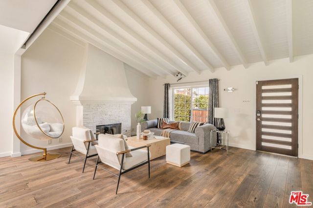 631 N Fuller Avenue, Los Angeles, CA 90036