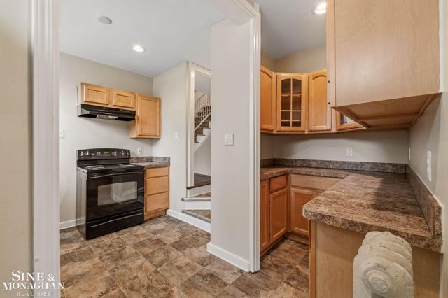 377 Rivard Boulevard, Grosse Pointe, MI 48230