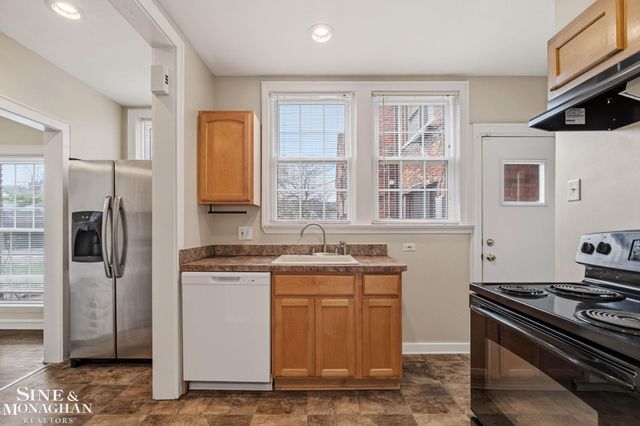 377 Rivard Boulevard, Grosse Pointe, MI 48230