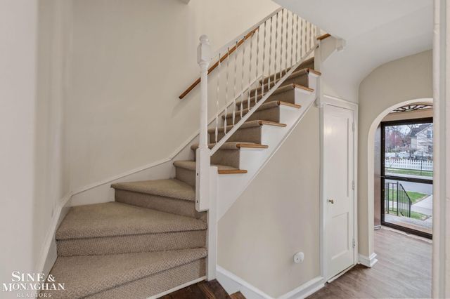 377 Rivard Boulevard, Grosse Pointe, MI 48230
