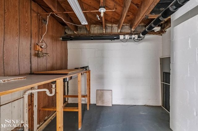 377 Rivard Boulevard, Grosse Pointe, MI 48230