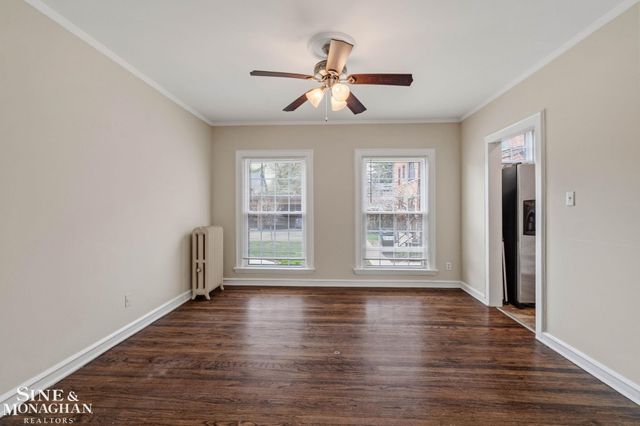 377 Rivard Boulevard, Grosse Pointe, MI 48230